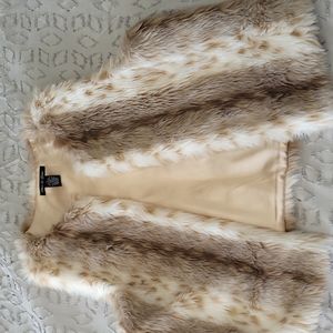 Like new faux fur vest